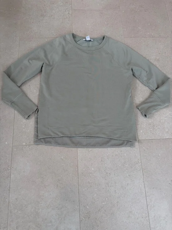 Athleta Sage Green Long-Sleeve Crewneck Top - Picture 4 of 5